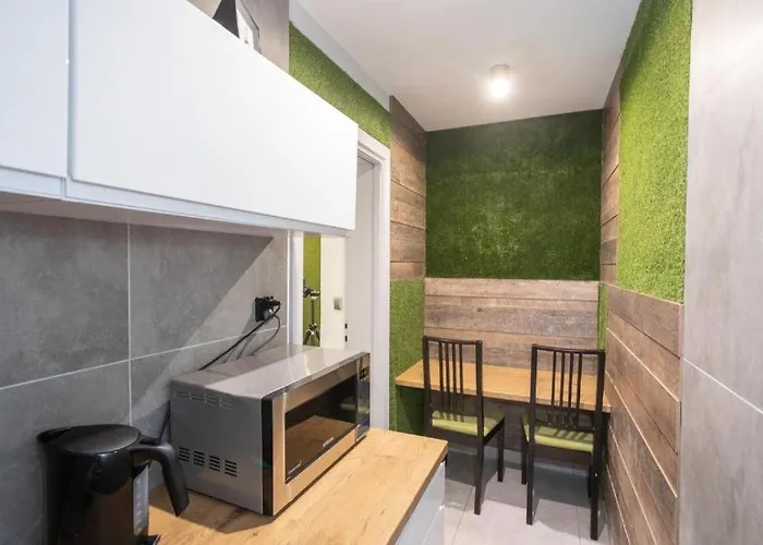 Center - Dworzec Pkp, Rynek